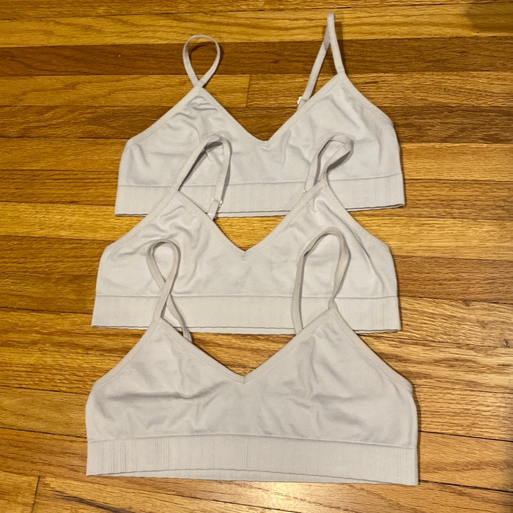 Lot of training bras
